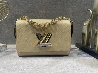 LV Handbags 762